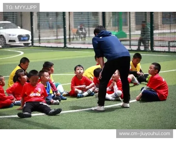 围绕足球项目如何进行分组展示的有效策略与实施路径综合研究探讨